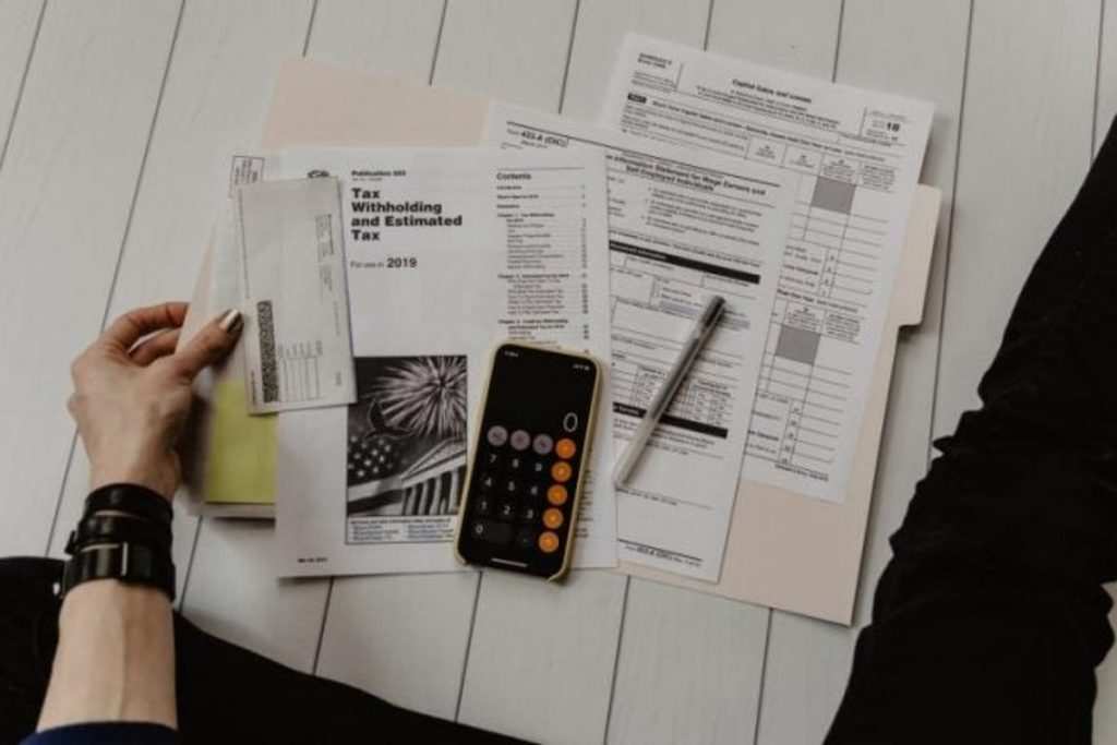 Master Your Finances with Our Ultimate Calculator Guide - Benzinga